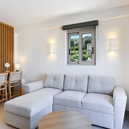 Azure Ii Sea View Maisonette Near Διαμέρισμα
