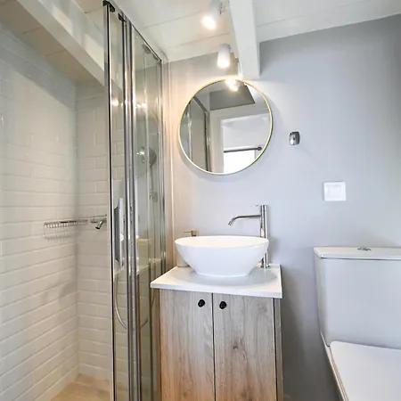 Azure Ii Sea View Maisonette Near *